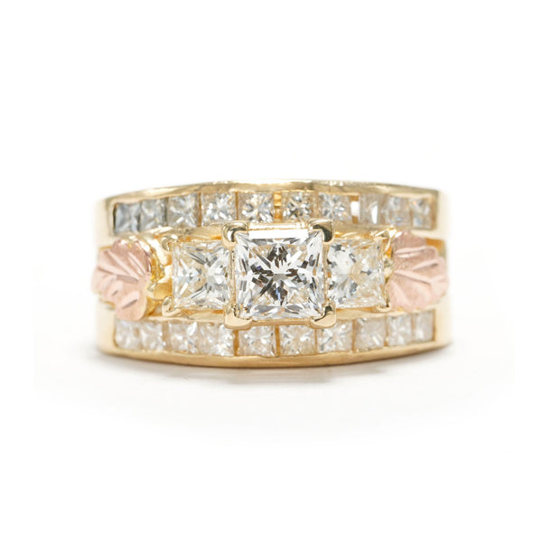 Custom jewelry by Alloy Custom Jewelers